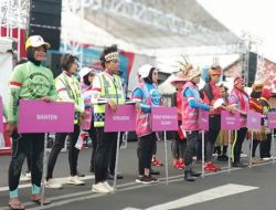 Lima Anggota Persit KCK Cabang XXIX Kodim 1415/Selayar  Ikuti Event Rekor Muri Penyelam Wanita Massal