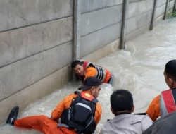 Pengantin Baru Tewas Terseret Banjir di Pekanbaru