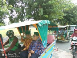 MAJU (Masrul-Julian) Diiring Kendaraan Becak Dan Bersama Tokoh Masyarakat Resmi Mendaftar , Balon  Bupati Dan Wakil Bupati Kepulauan Meranti 2020 
