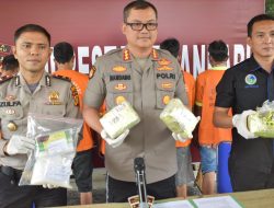 Polresta Pekanbaru Bersama Polsek Sukajadi Berhasil Mengungkap Kasus Narkotika Sabu 4 kg 