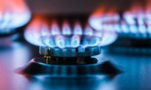 6 Tips Cara Ampuh Menghemat Gas Kompor Untuk Masak!