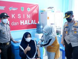 Dalam Rangka Hut Bhayangkara ke 75 Kepolisian Republik Indonesia  Polsek bangko laksanakan vaksinasi masal di dua kecamatan