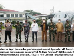 Gunakan Pesawat Casa TNI-AL, Gubernur Kepri Kunker ke Natuna