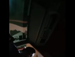 Viral vidio salah satu sopir truk Fuso Dipalak sama Preman di Padang