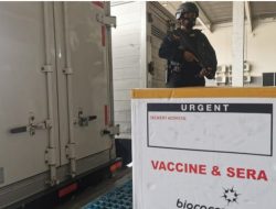 Sebanyak 8700 vaksin Sinovac tiba di Bandara Kualanamu