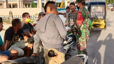 Wujudkan Misi Komsos, Babinsa Sambangi TKBM di Pelabuhan Bobong