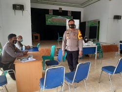 Wakapolres Merangin Kompol Amos V Lubis.SH Kunjungi Vaksinasi Massal di STKIP Bangko