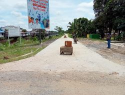 Masyarakat Kelurahan Pandan Jaya Mengapresiasi Program Pembangunan Jalan Rigid Beton (KOTAKU)