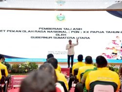 Edy Rahmayadi Serahkan Bonus Rp11,1 Miliar untuk Atlet PON XX Papua