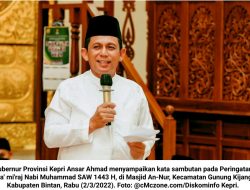 Ansar Ahmad Serahkan Bantuan Dana Hibah (Rp.920 Juta) untuk Masjid An-Nur Kawal