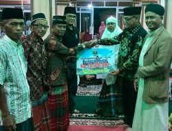 Nurkhalis Dt Bijo Dirajo Serahkan Bantuan ke Masjid Talang Rp.20 jt Dalam Rangka Safari Ramadhan DPRD SUMBAR