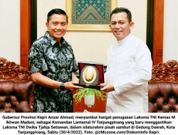 Ansar Ahmad Sambut Laksma TNI Kemas sebagai Danlantamal IV Tanjungpinang
