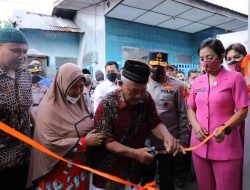 Sambut HUT Bhayangkara ke 76, Polda Sumut Gelar Bakti Sosial Bedah Rumah