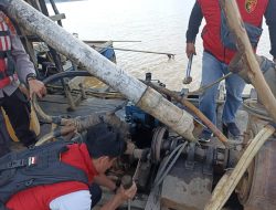 Personil Polres Merangin Dan Polsek Tabir Kembali Lakukan Penertiban Dompeng Rakit di Wilayah Dam Betuk Tabir Lintas
