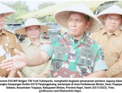 Dukung Program Hanpangan, Brigjen TNI Yudi Laksanakan Tanam Jagung Perdana di Bintan
