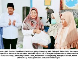 LKKS-Dinas Sosial Kepri Serahkan 1.070 Paket Sembako untuk Warga Bintan