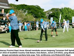 Ansar Ahmad Buka Turnamen Golf Apindo Kepri: Total Hadiah Rp 10 Miliar