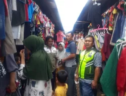 Antusias Masyarakat Menjelang Lebaran Idul Fitri, Pasar Sungai Tebal Ramai di Kunjungi Untuk Berbelanja