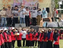 H.Nurkhalis Dt.Bijo Dirajo Buka Festival Line Dance Yang Gegap Gempita