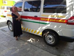 Bantuan Ambulance Nagari Di Berikan DPRD Provinsi H.Deswanto Kepada Nagari Sisawah.