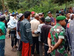 Personel Kodim 0309/Solok ikut membantu Pengamanan  kerusuhan pada saat peninjauan ke lokasi Proyek Geothermal di Nagari Batu Bajanjang oleh rombongan Pemda kab Solok dan PT Hitay