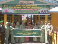 PERSIT KODIM 0309/SOLOK ZIARAH SERTA TABUR BUNGA DIMAKAM PAHLAWAN
