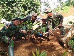 REBOISASI JADI TARGET SATGAS TMMD BERSAMA WARGA HIJAUKAN KARANGJAMBU