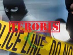 Gubuk Kayu Diduga Milik Teroris Penyerang Mapolda Riau, di Grebek Polisi.