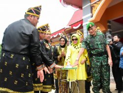 Danrem 031/WB Hadiri Pembukaan Lomba Pacu Jalur Di Kabupaten Kuansing