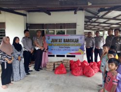 Peringati HUT Polantas ke-63, Kasat Lantas Polres Kampar Gelar Jumat Barokah di Desa Terantang