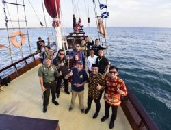 Hadiri Prosesi Anyorong Lopi Wagub Sulsel Utarakan Komitmen Pengembangan Pariwisata
