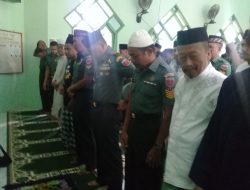 Dandim Bersama Prajurit Kodim 1415/Selayar