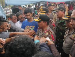 POLDA KEPRI PEDULI MEMBERIKAN BANTUAN KEPADA KORBAN KEBAKARAN SANTRI PONDOK PESANTREN AL-JABAR BENGKONG(BATAM)