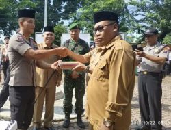 Peringatan Hari Santri Nasional, Kapolres AKBP Frido Serahkan ini ke Santri