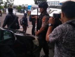 KPK Geledah Kantor Bupati Bengkalis