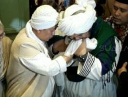 Opick Diamanahkan Bawa Sehelai Rambut Nabi Muhammad ke Indonesia