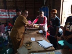 Lurah Pandan Jaya Serahkan Bantuan Pasca Kebakaran Pangkal Duri