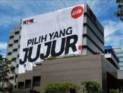 Prsiden Joko widodo Tetapkan 9 Nama Pansel Calon Pimpinan KPK