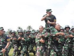 Pangdam I/BB Olahraga Bersama dengan Prajurit Kodim 0313/KPR dan Yonif 132/BS