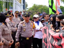 Kapolresta Pekanbaru Pimpin Langsung Pengamanan Unjuk Rasa Curva Nord