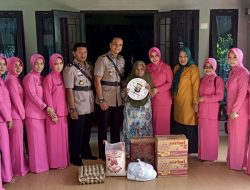 Kapolres Kampar dan Ketua Cab. Bhayangkari Kunjungi Warakawuri Jelang Hari Bhayangkara ke-73