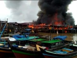 Sijago Merah Luluh Lantakan Rumah Warga Nipah Panjang