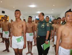 Komandan Korem 022 Pantai Timur Melakukan Seleksi Para Calon Tamtama PK TNI -AD Gelombang 1