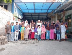Berikan Sembako, Bentuk Kepedulian Penggiat Literasi Terhadap Anak Yatim