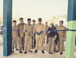 Apri Resmikan Kios Bagi Kelompok Binaan BUMDes Kelong