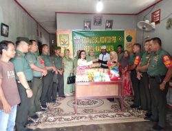 Babinsa, Persit KCK Ranting 6 dan PNS Koramil 05/Sail Berikan BANTUAN SEMBAKO KEPADA Warga Kurang Mampu