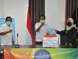 Pandemi Covid – 19, BNNP Sulsel Bersama Alumni Fakultas Hukum Universitas Hasanuddin Bagikan 1000 Masker