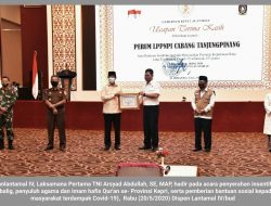 Danlantamal IV Hadiri Acara Penyerahan Insentif dan Bantuan Sosial Terkait Covid-19