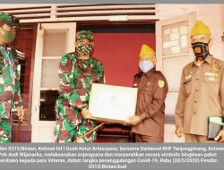 Bersama Danlanud RHF, Dandim 0315/Bintan Laksanakan Anjangsana dan Serahkan Sembako pada Veteran