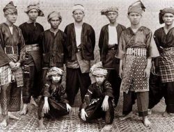 SEJARAH PERKEMBANGAN SUKU KOTO MENURUT CATATAN PARA SEJARAWAN MINANG